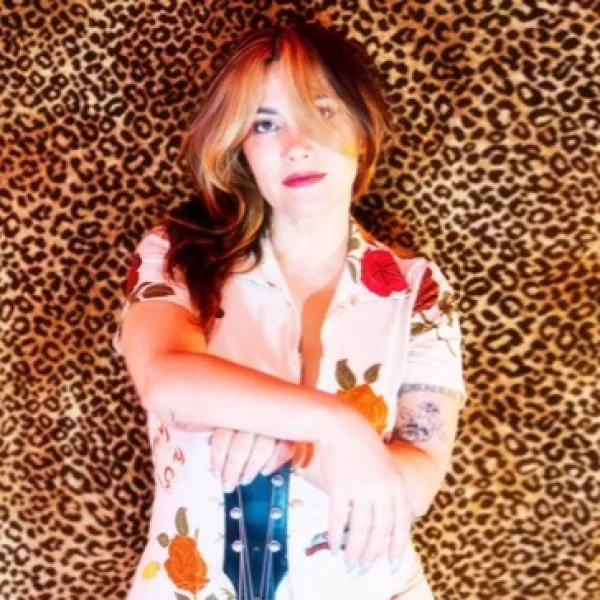 ELLA HOOPER
